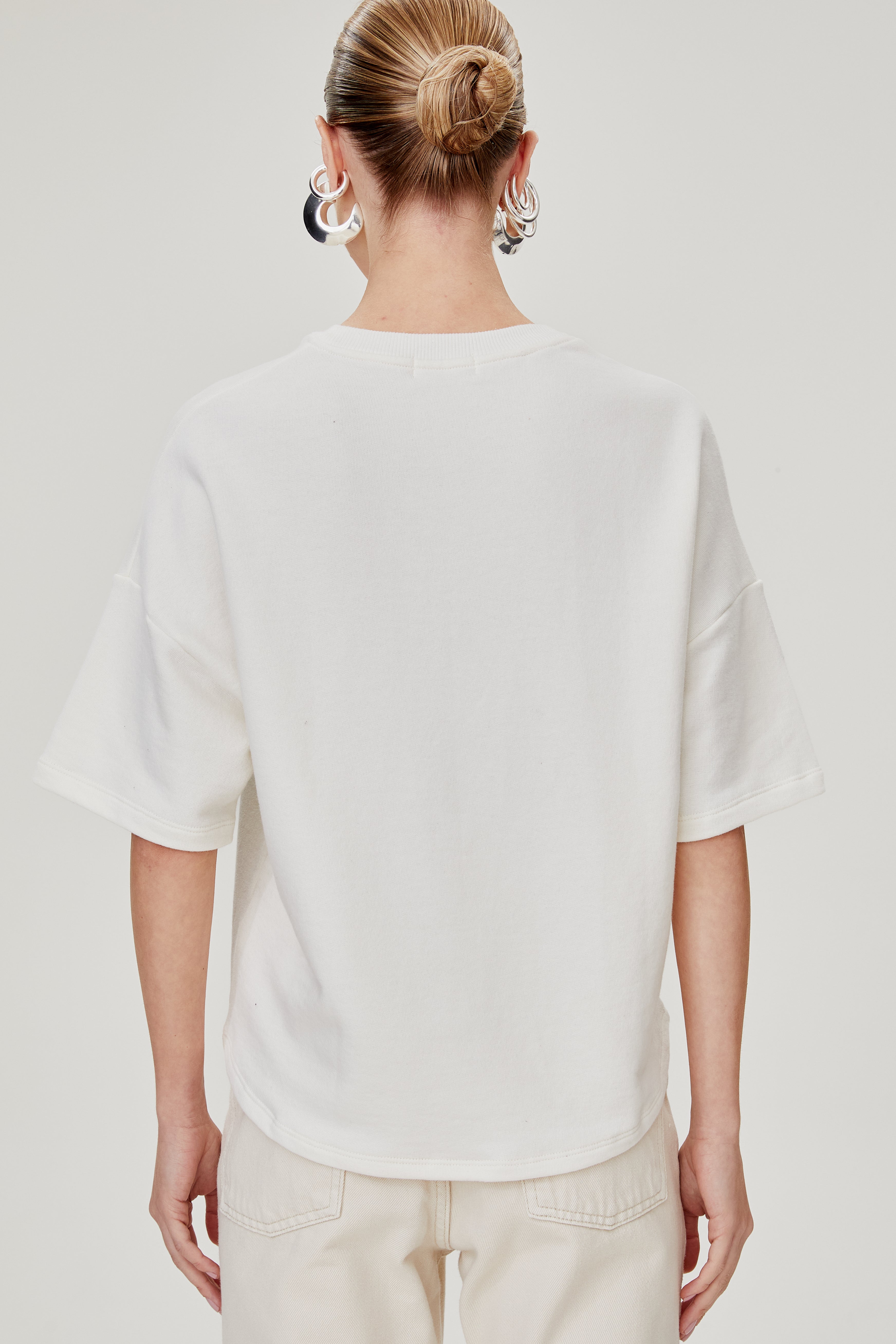 CAMISETA YANNI MOLETOM OFF WHITE