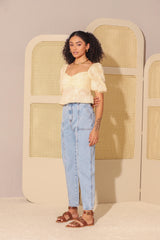 CROPPED HILL AREIA